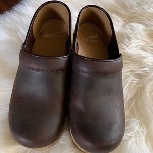 Oiled leather Dansko clog